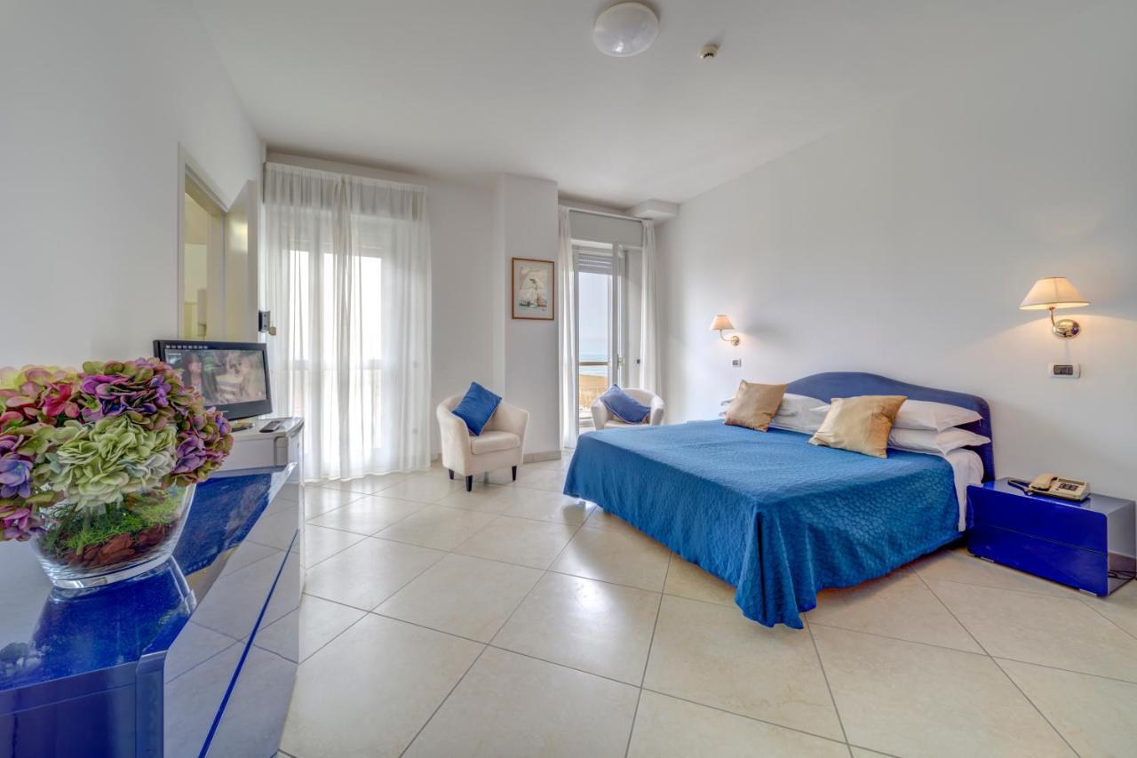 Hotel Carlton Beach Rimini Luaran gambar