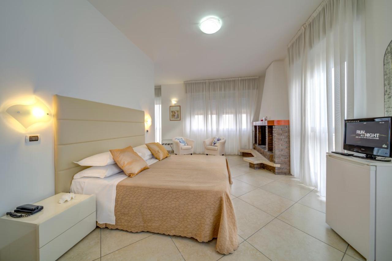 Hotel Carlton Beach Rimini Luaran gambar