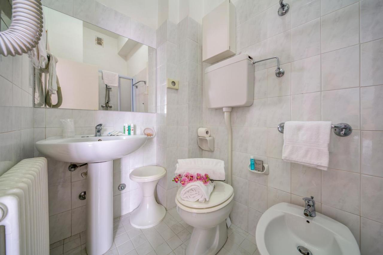 Hotel Carlton Beach Rimini Luaran gambar