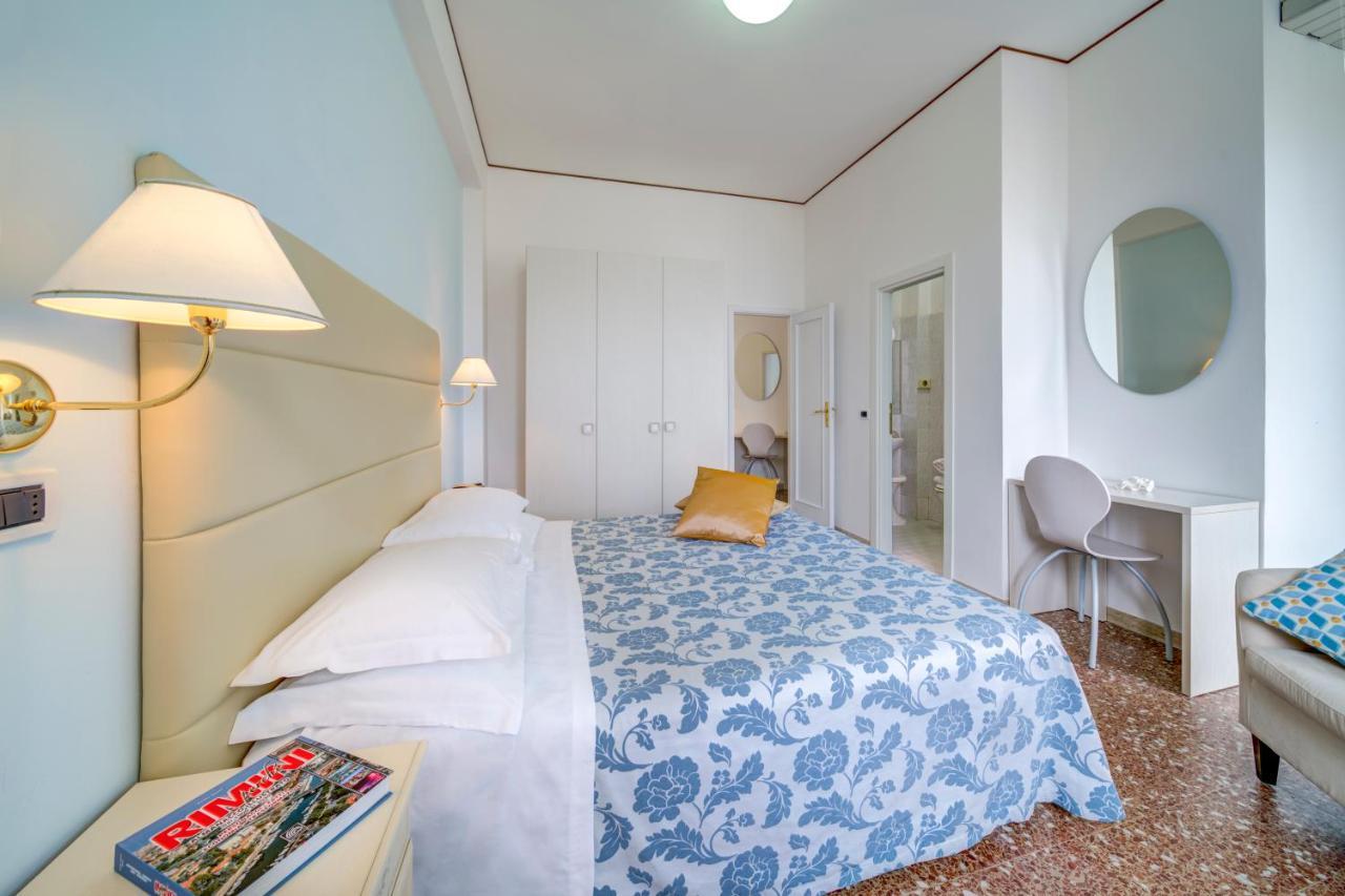 Hotel Carlton Beach Rimini Luaran gambar