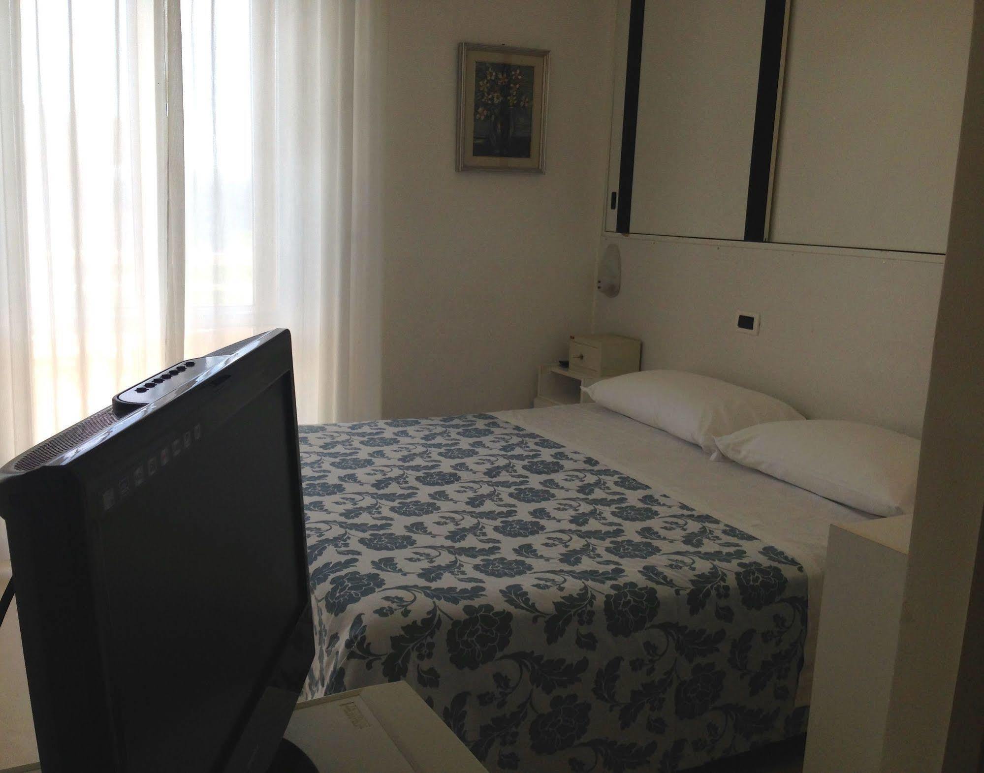 Hotel Carlton Beach Rimini Luaran gambar